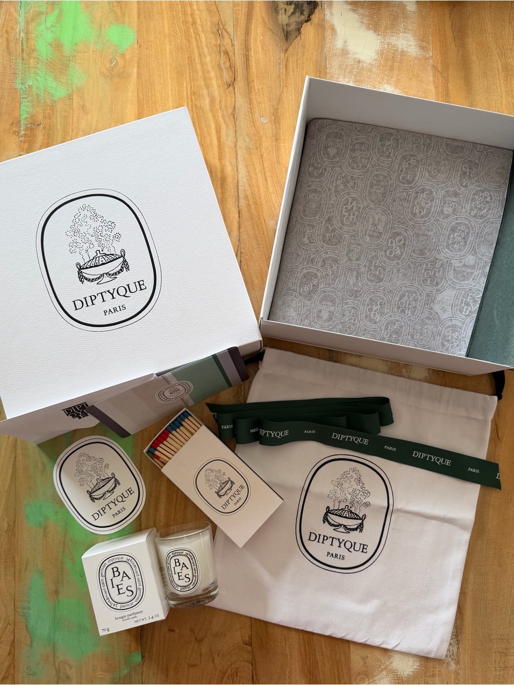 Diptyque Gift Set with BAIES 2.4oz Candle & Matches with fabric gift bag & box